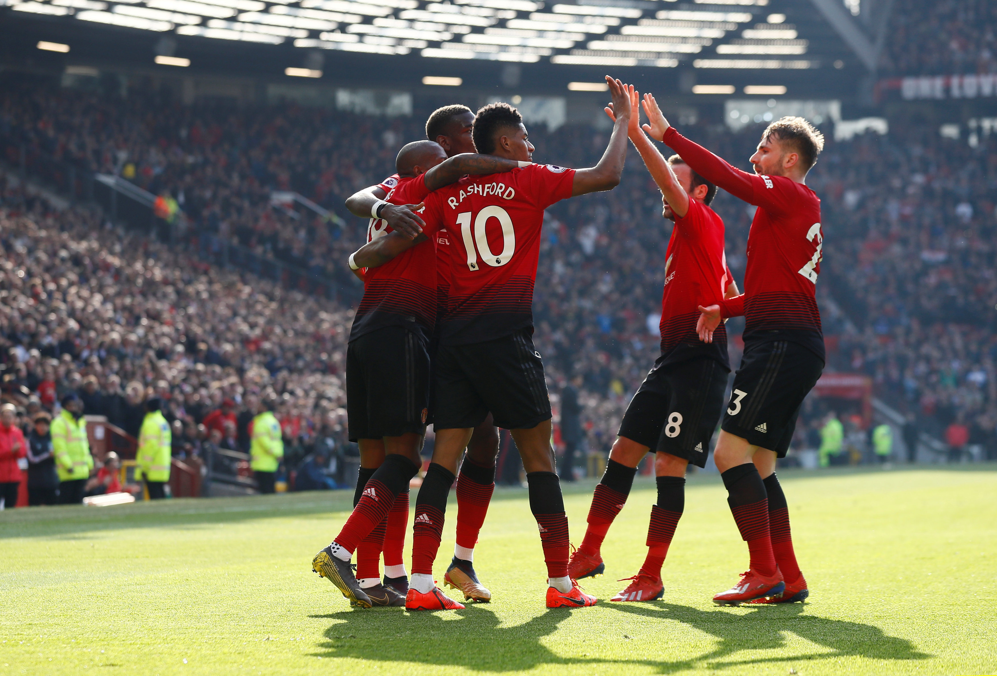 彩表现同样 彩表现同样